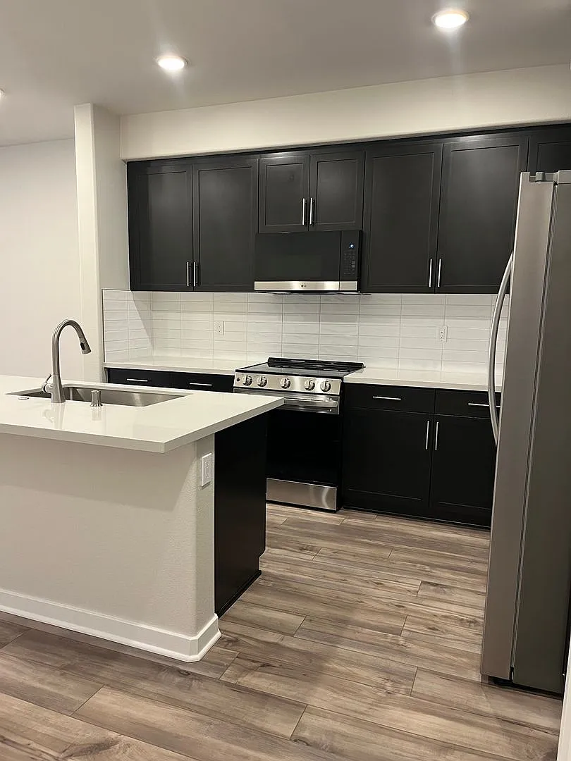 Stunning 3-Story 2026 Construction | 3 Beds, 3 Baths | 2-Car Garage | Fully Equipped Kitchen — Photo 3