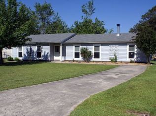 5 Hunting Ct, Havelock, NC 28532