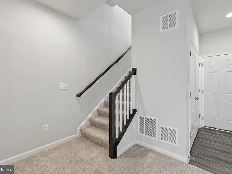 1023 Flester Ln — Photo 30