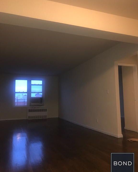 2nd image of 2710 30th Ave APT 6H