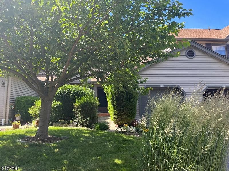 1st image of 24 Manor Dr #24