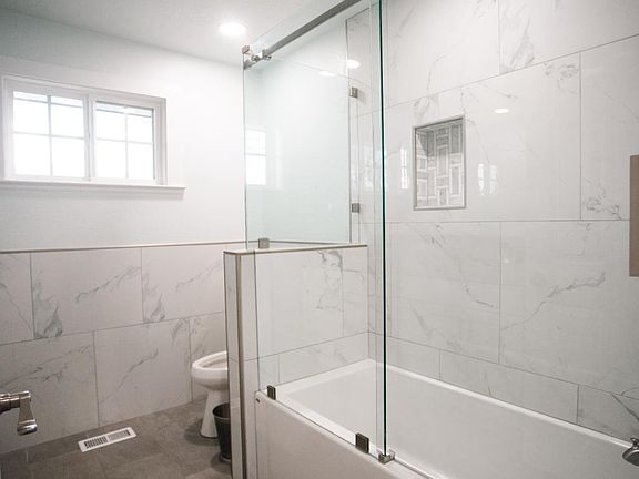 5th image of 9115 Southland Rd