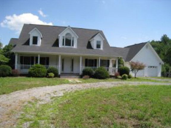 5th image of 693 Oak Glen Cir