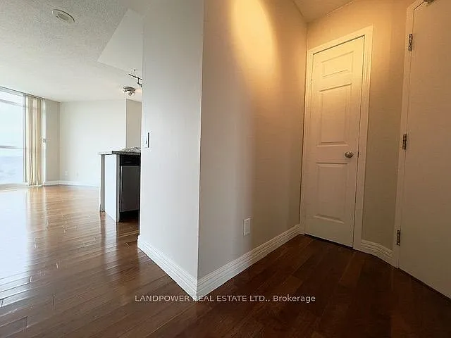 28 Harrison Garden Blvd #2005 — Photo 9