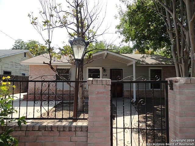 1st image of 318 Calle la Gloria