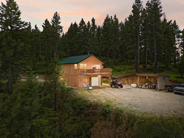 2831 Whiskey Jack Ln, Hamilton, MT 59840