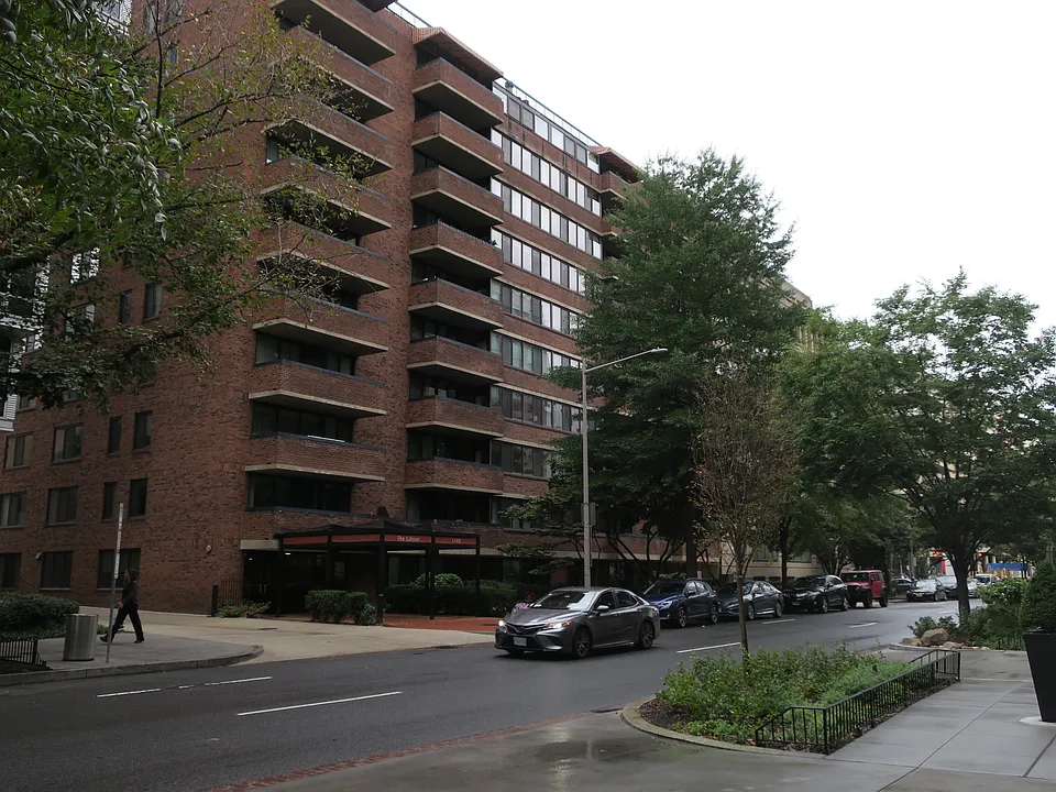 1140 23rd St NW #103