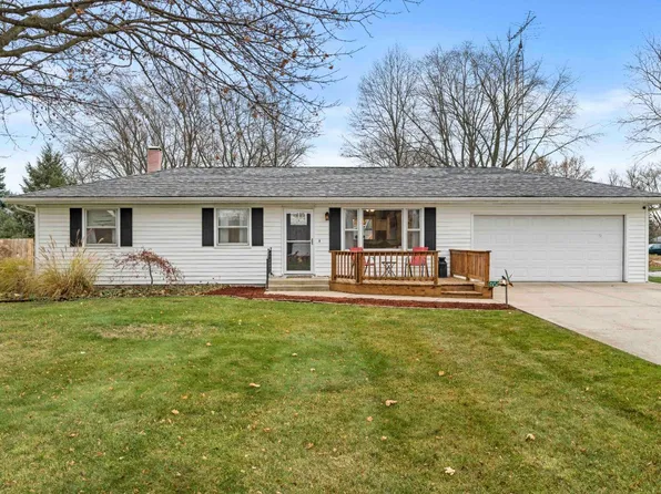 1006 W 22nd St, La Porte, IN 46350