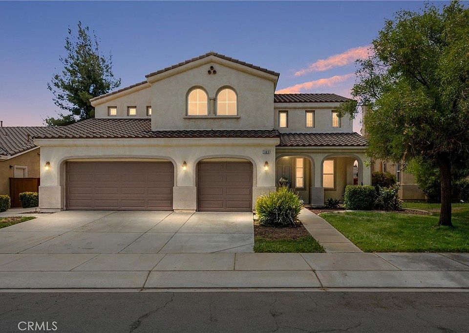 1st image of 1485 Moonlight Dr