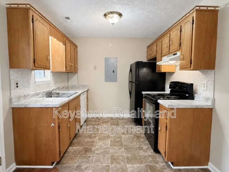 3 bed, 2.0 bath, 970 sqft, $1,225 — Photo 4