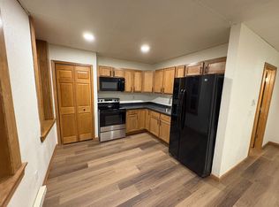 107 Walnut St #4, Baraboo, WI 53913