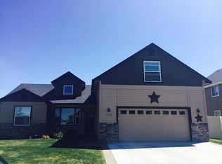 728 Lilac St, Fruitland, ID 83619
