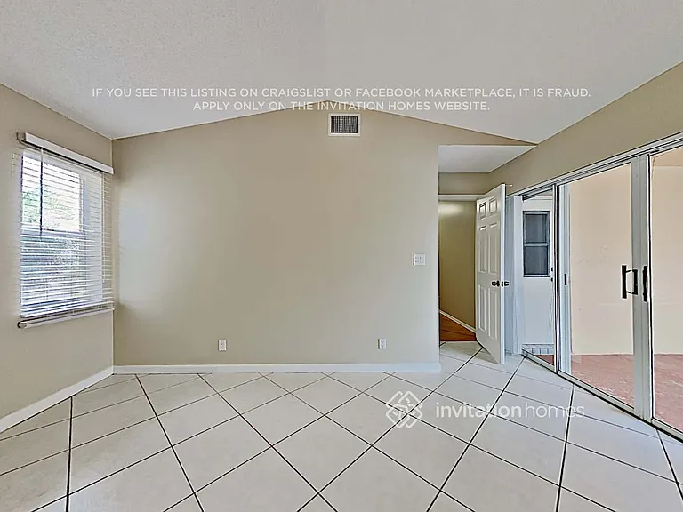 10347 NW 50th Ct — Photo 6