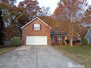 2101 Tanfield Dr, Matthews, NC 28105