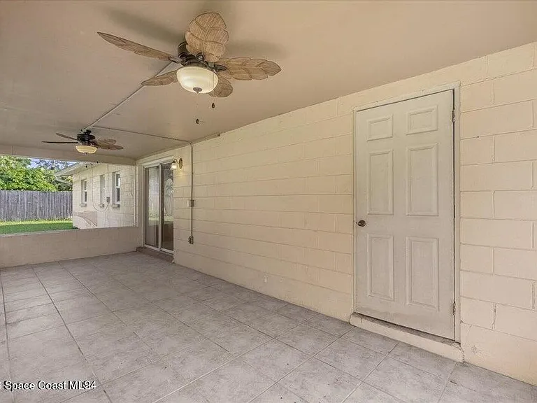 1812 Oakwood Dr — Photo 11