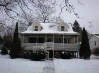 101 S Grant St, Westmont, IL