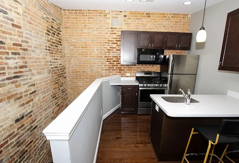 4 bed, 1800 sqft, $2,800 — Photo 4