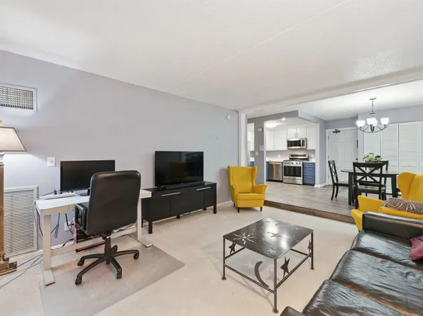 6730 Vernon Ave S APT 213, Minneapolis, MN 55436