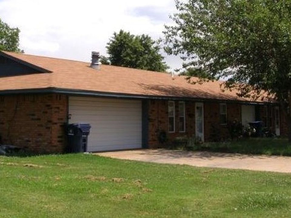 1st image of 325 Dustin Dr #B