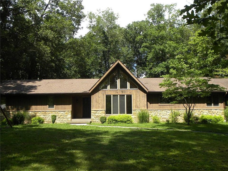2nd image of 1676 Annandale Dr