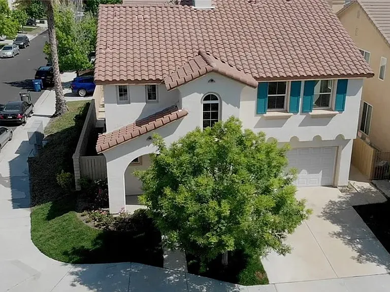 17637 Gladesworth Ln — Photo 26