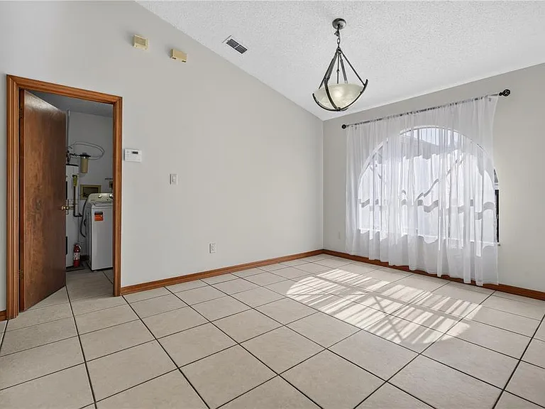 4059 Waterview Loop — Photo 5