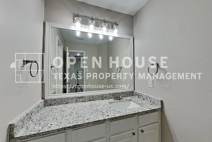 15323 Fir Woods Ln — Photo 21