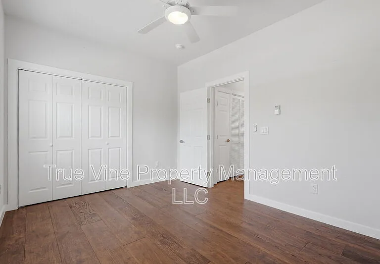 216 E Fest St — Photo 30