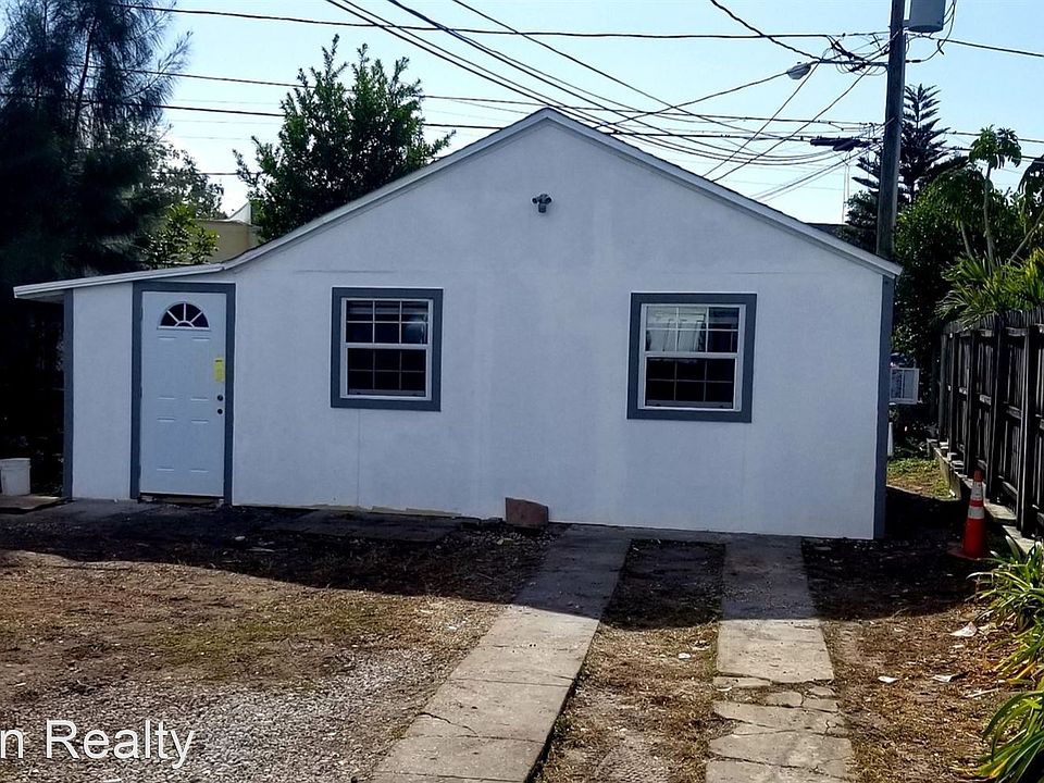 1st image of 1157 Drew St #1/2