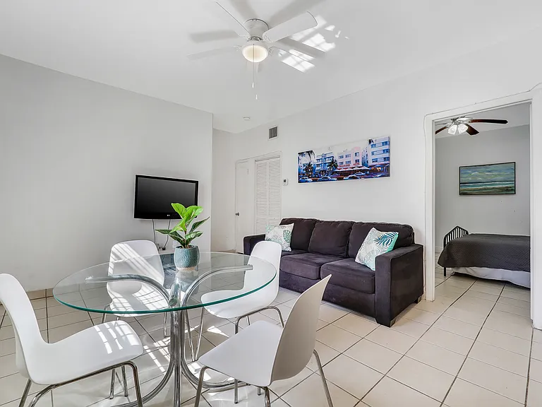 living/dining/kitchen area