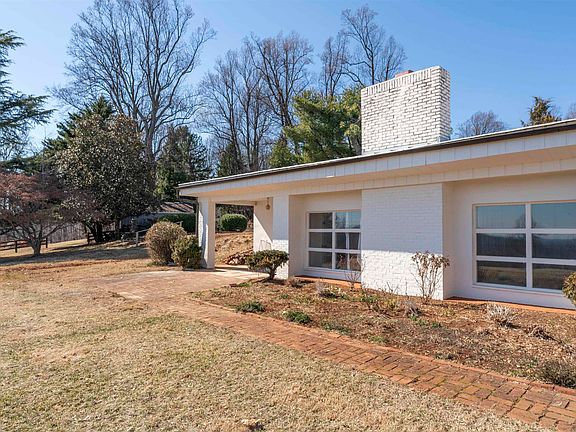 3rd image of 12413 Chicken Mountain Rd