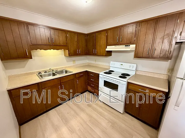 905 W 18th St #103 — Photo 4