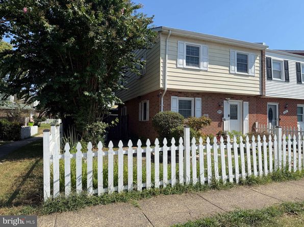 2313 McClellan Ct