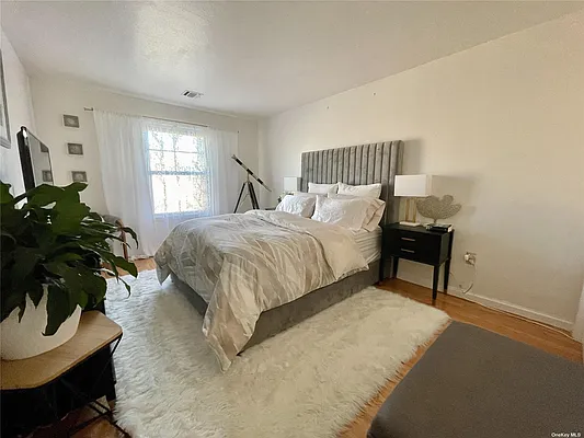 Rented by Charles Rutenberg Realty, Inc. | media 8