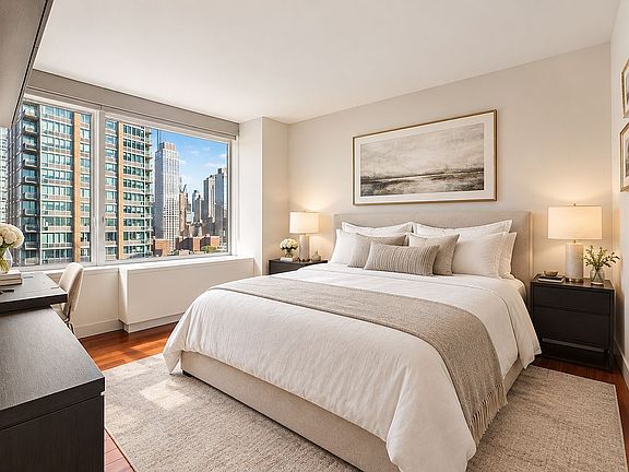 5th image of 100 Riverside Blvd APT 21A