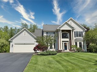 20 Teal Dr, Fairport, NY 14450