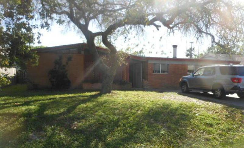 1st image of 555 N Bayberry Pl