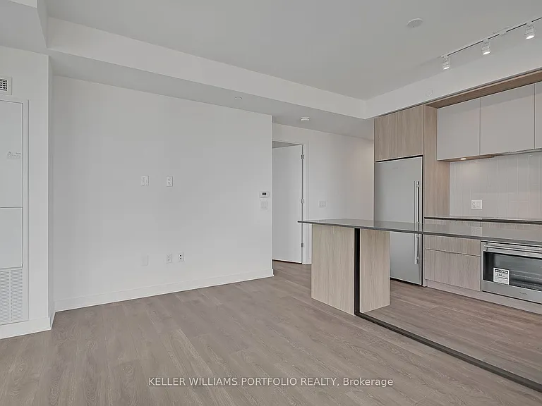 130 River St #1302 — Photo 24