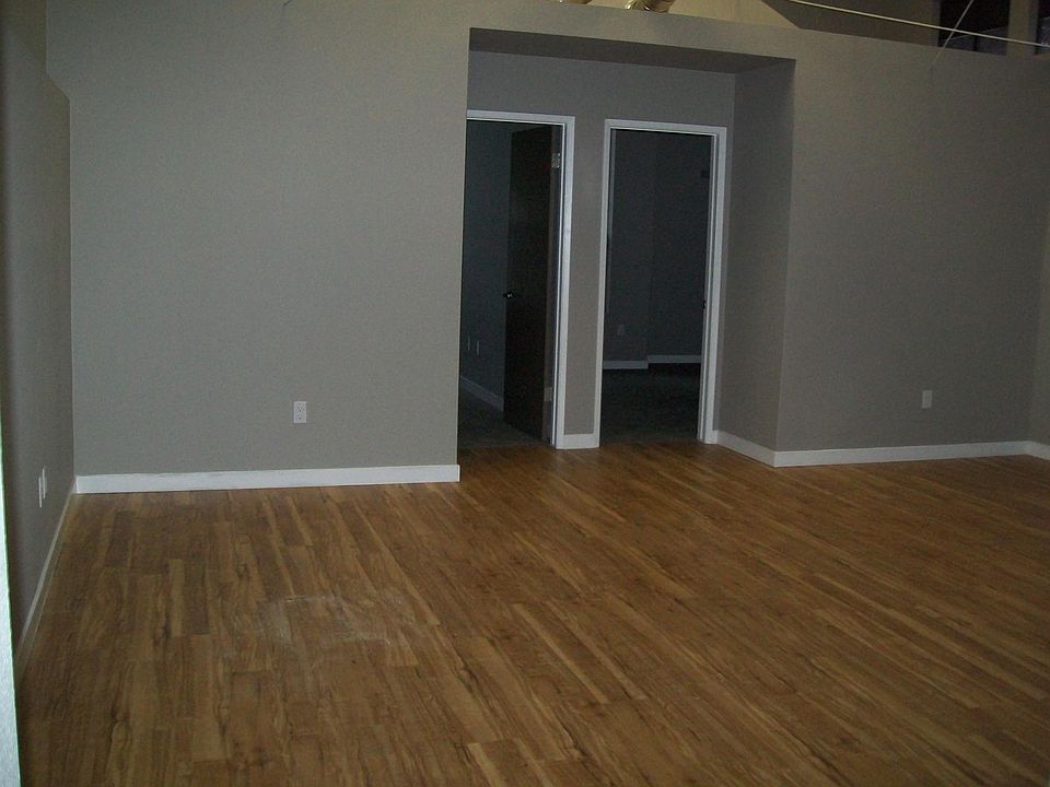 2nd image of 104 Traffic Way APT 200