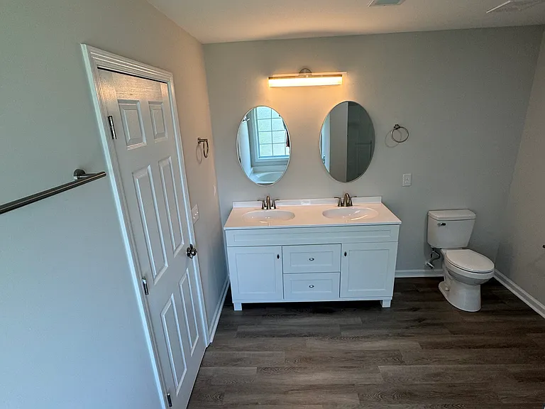 531 Mansfield Ln — Photo 23