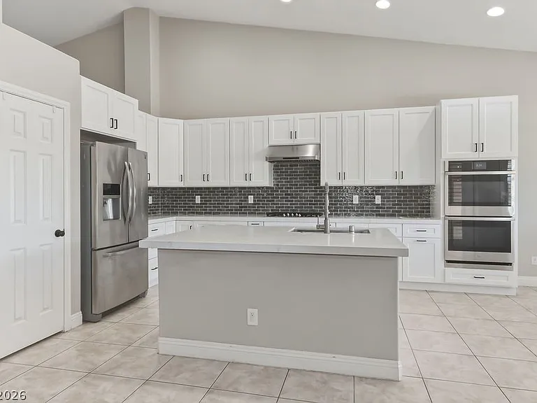 11209 Dell Cliffs Ct — Photo 13