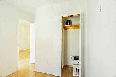 5th image of 213 6th Ave #B2