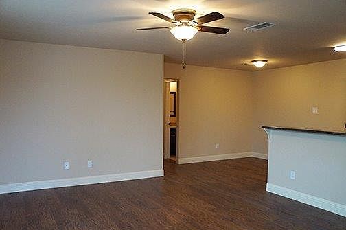 3rd image of 8125-8127 Tanner Ave #8125
