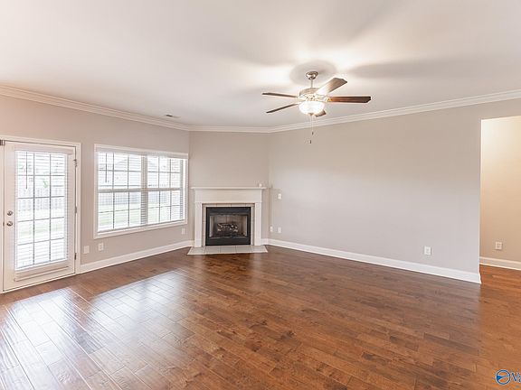 5th image of 11013 Thorne Dr