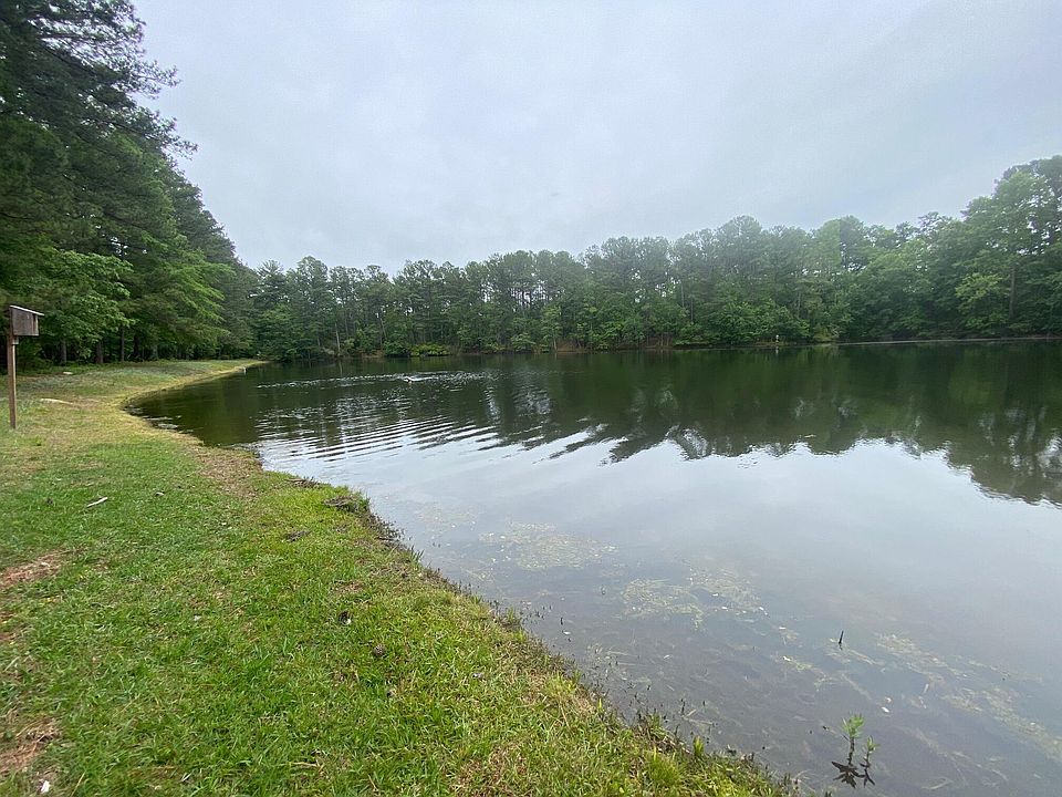 1st image of 255 Hodges Bay Dr