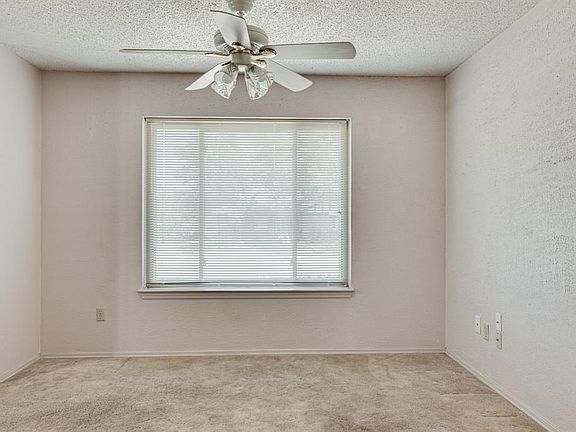 2nd image of 617 W Louella Dr