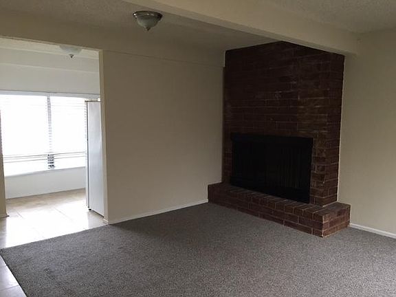 Entrance to living room