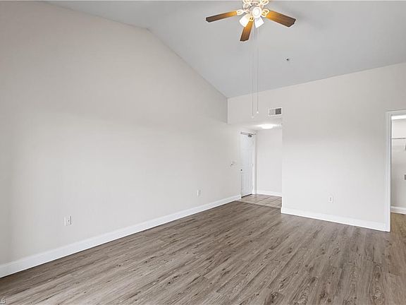 3rd image of 7935 Preserve CIR #434