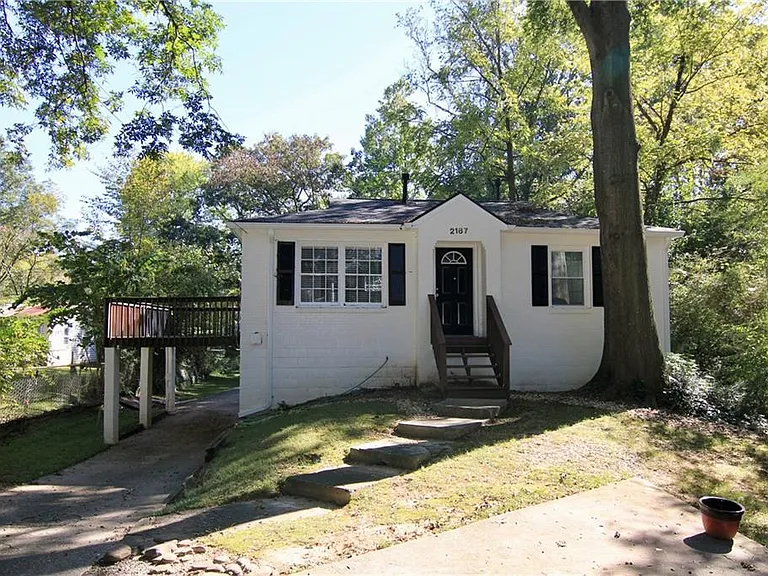 2187 Plantation Ln #B — Photo 25