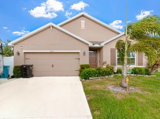 1401 SW Bargello Ave, Port Saint Lucie, FL 34953